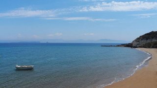 agios-stefanos-to-diaplo-mathraki-aspri-ammos-calypsos-cave-othoni-5